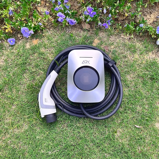 7kw 高速 EV 充電器 IP54 ウォールマウントウォールボックス急速電気自動車充電器 EV 充電ステーション 5 メートルの長さのケーブル付き